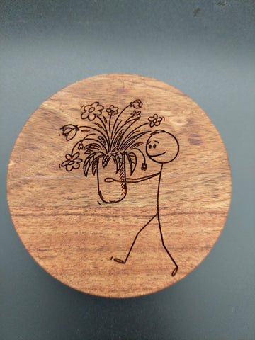 Acacia Coaster - Set of 4 - Man with flowers